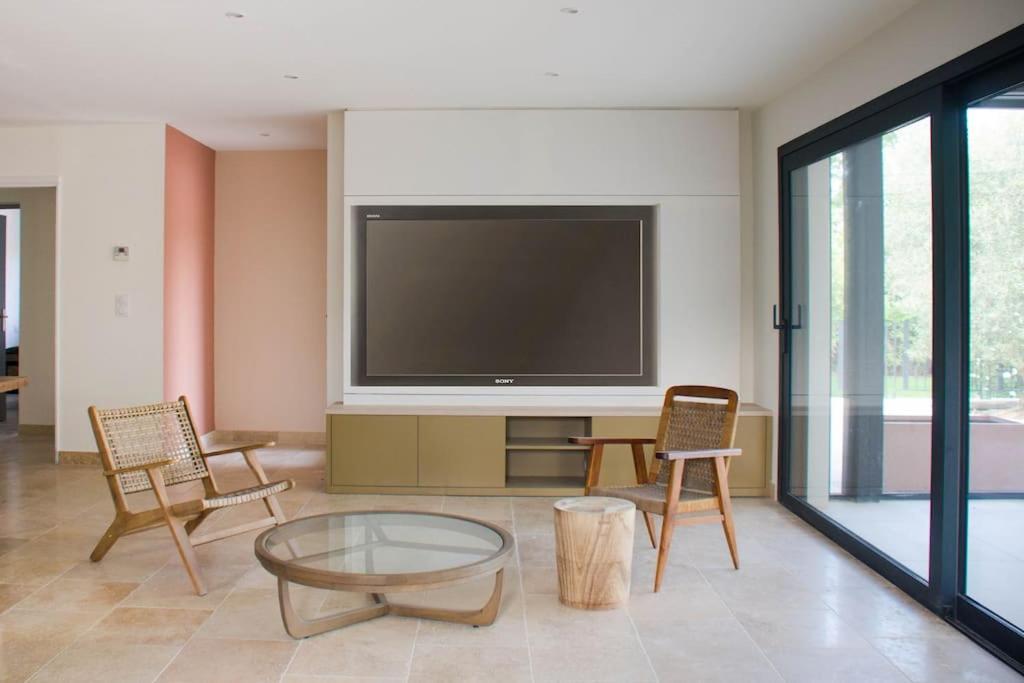 Villa Des Jacinthes تاراسكون المظهر الخارجي الصورة